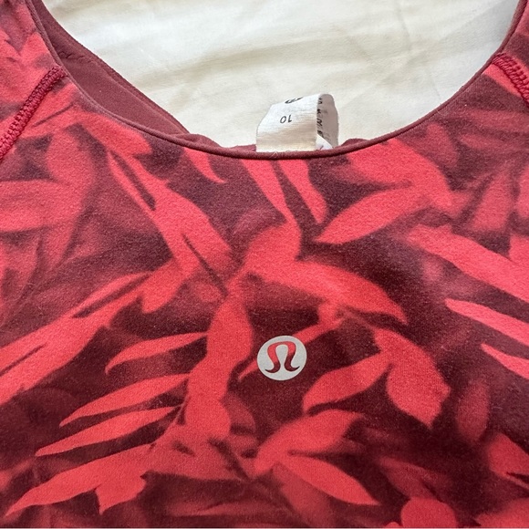 [SOLD] lululemon Align Tank Top, US 10, Spray Leaf Fireside Red - Picture 3 of 5